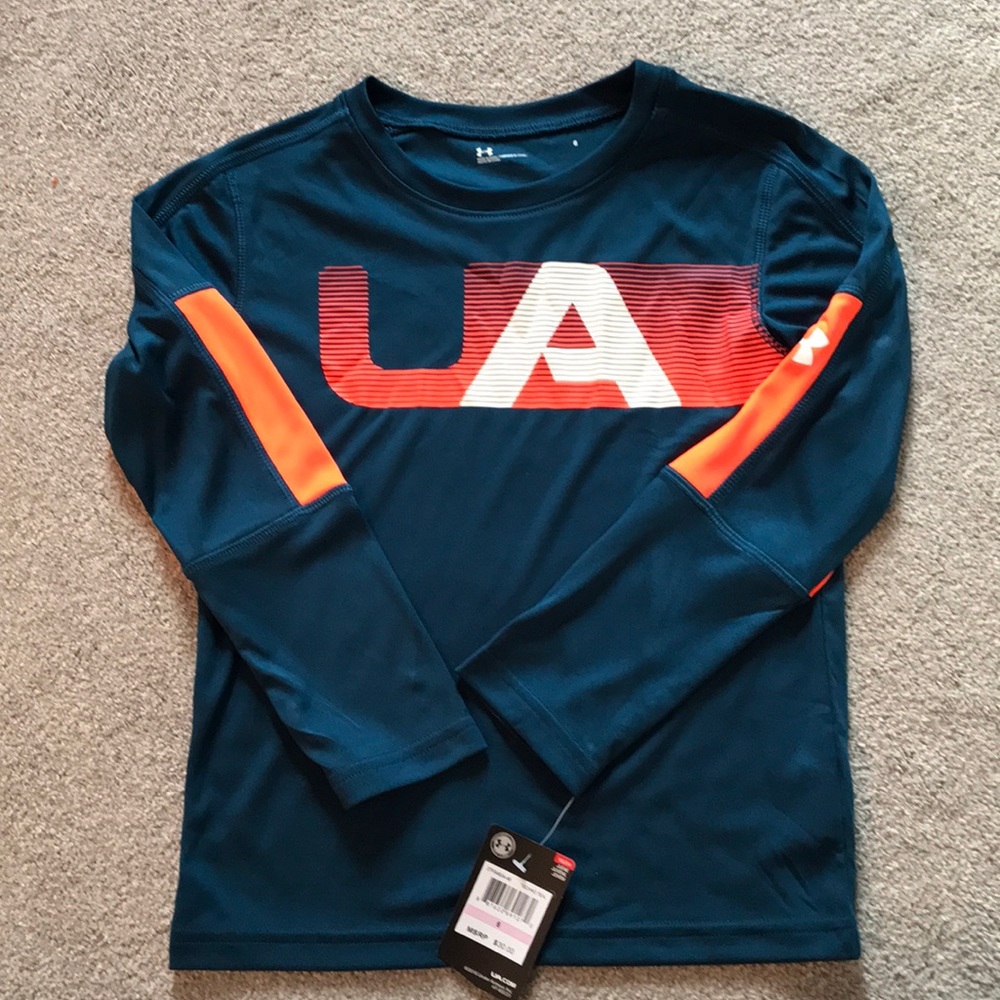 NWT Under Armour youth 6 long sleeve shirt